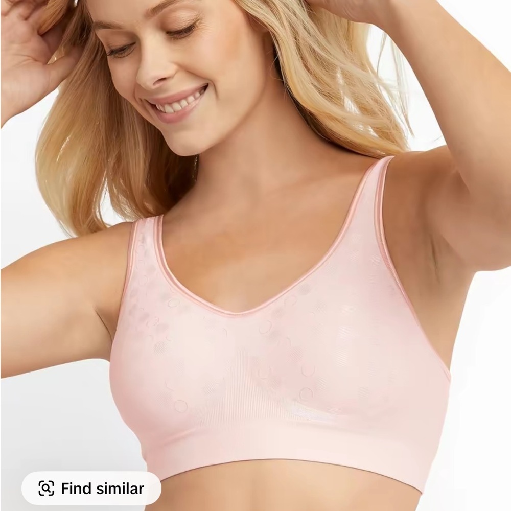 Bali Comfort Revolution ComfortFlex Fit Shaping Wireless Bra White Tropic